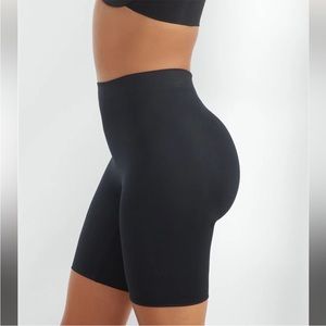 NWT SPANX SUIT YOUR FANCY BOOTY BOOSTER